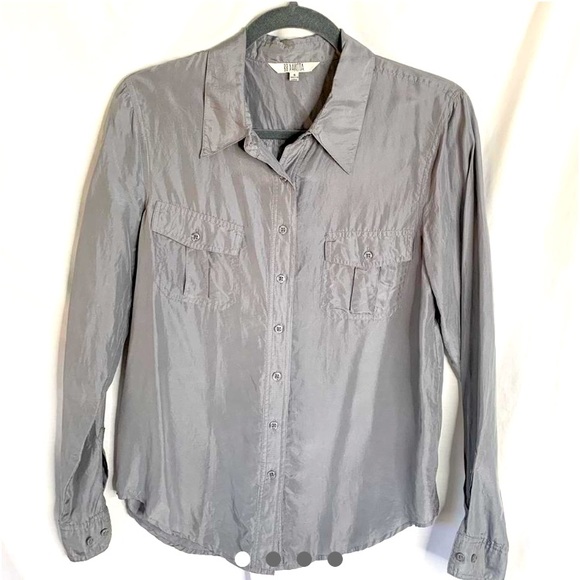 BB Dakota Silk Womens Blouse
Size Small - Picture 1 of 4